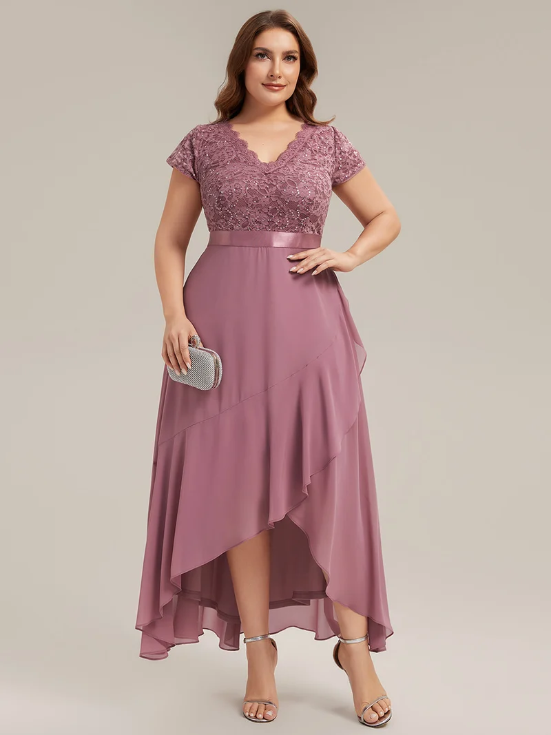 Robe élégante asymétrique à décolleté en V profond et volants