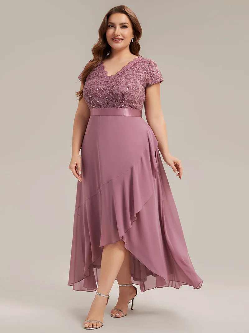 Robe élégante asymétrique à décolleté en V profond et volants