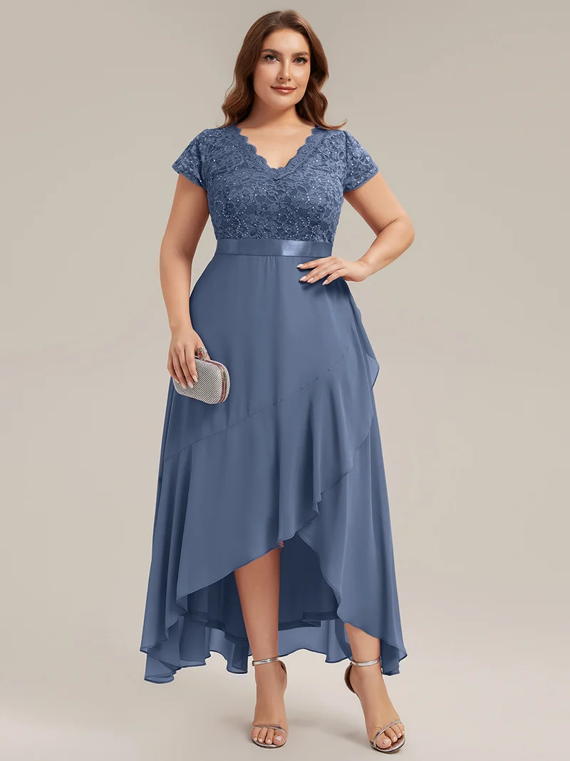 Robe élégante asymétrique à décolleté en V profond et volants
