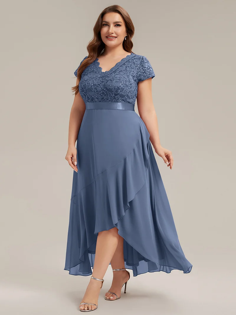 Robe élégante asymétrique à décolleté en V profond et volants
