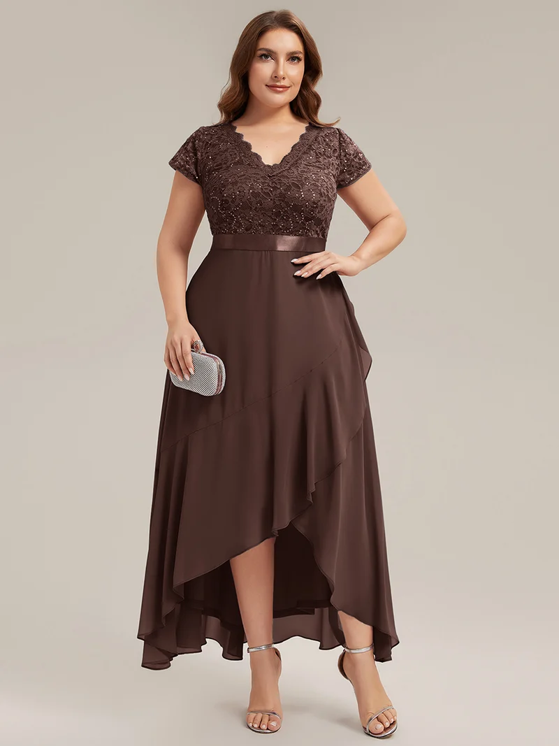 Robe élégante asymétrique à décolleté en V profond et volants