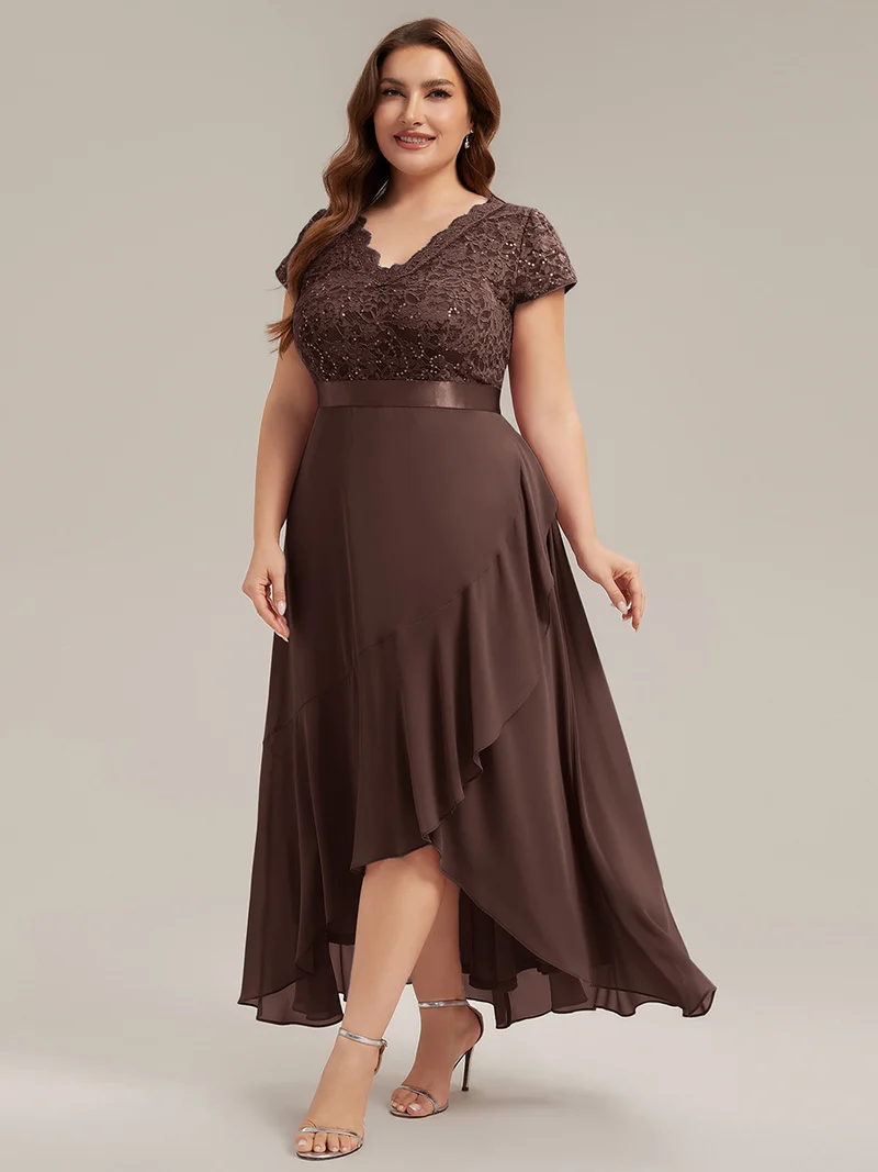 Robe élégante asymétrique à décolleté en V profond et volants