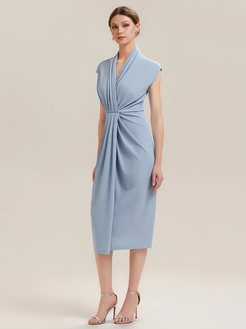 Robe moulante à manches courtes en haute élasticité avec décolleté en V profond et détail froncé