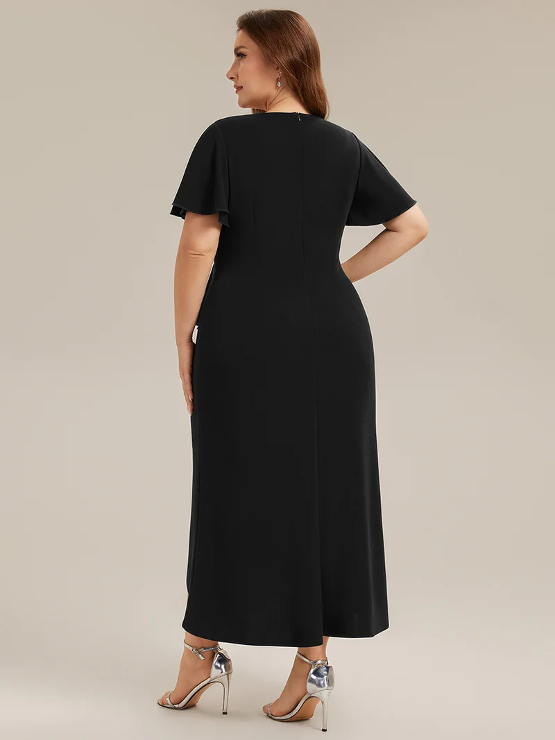 Robe de cocktail de soirée cintrée à manches courtes et décolleté en V profond