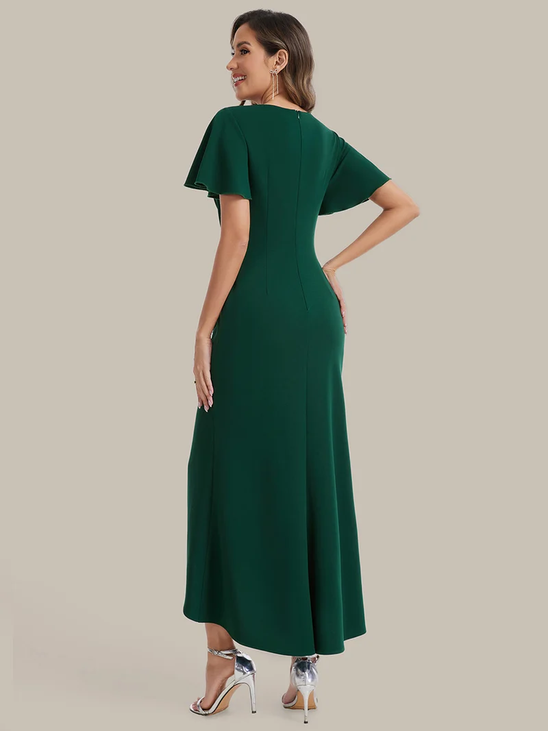Robe de cocktail de soirée cintrée à manches courtes et décolleté en V profond