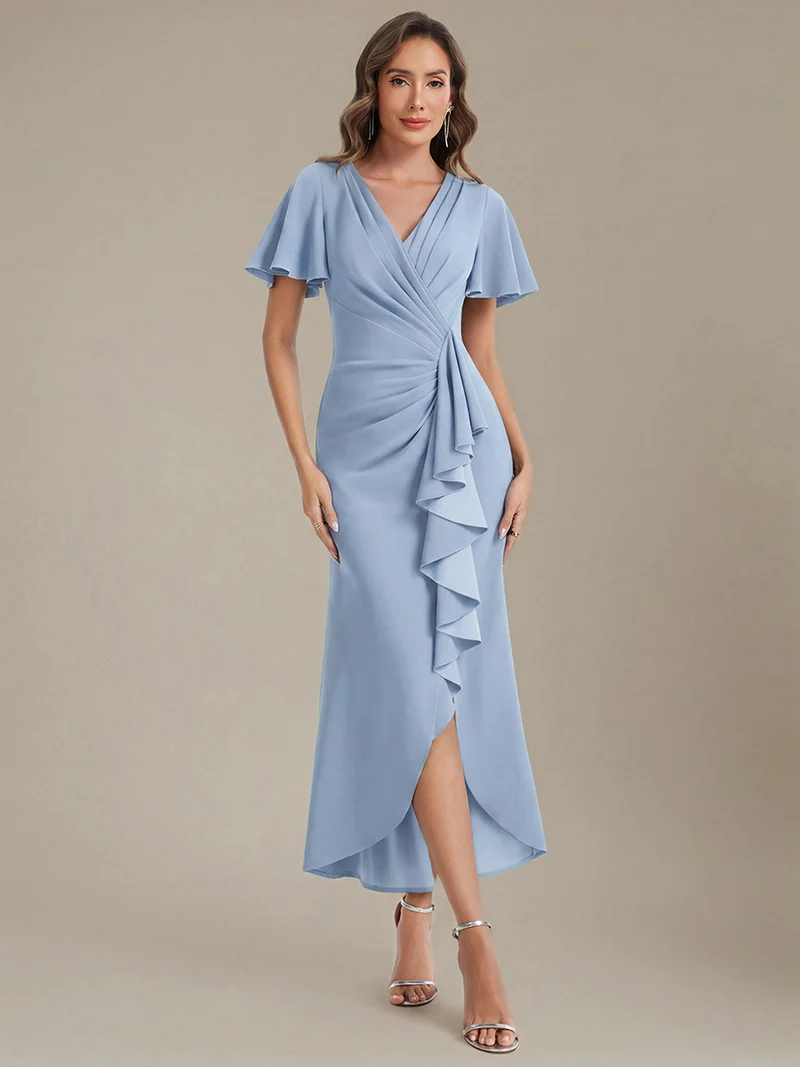 Robe de cocktail de soirée cintrée à manches courtes et décolleté en V profond