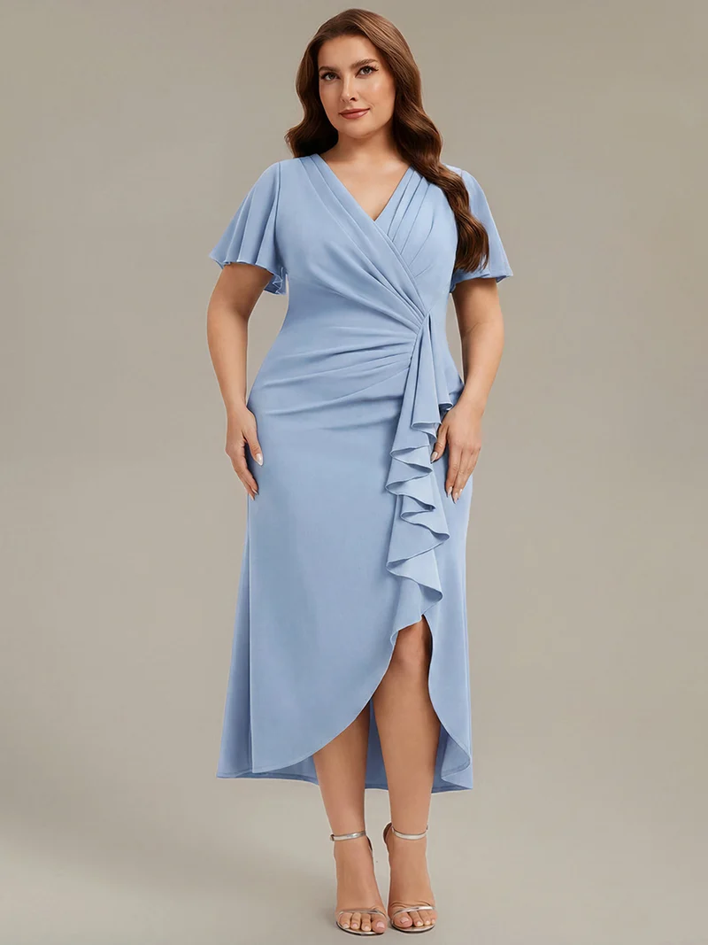 Robe de cocktail de soirée cintrée à manches courtes et décolleté en V profond