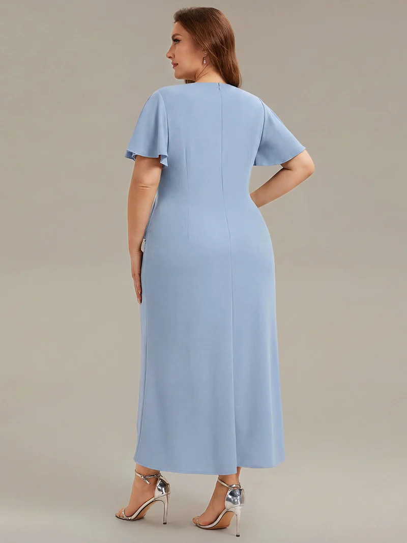 Robe de cocktail de soirée cintrée à manches courtes et décolleté en V profond