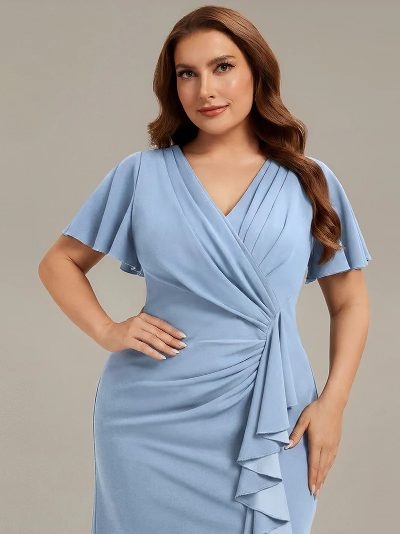 Robe de cocktail de soirée cintrée à manches courtes et décolleté en V profond
