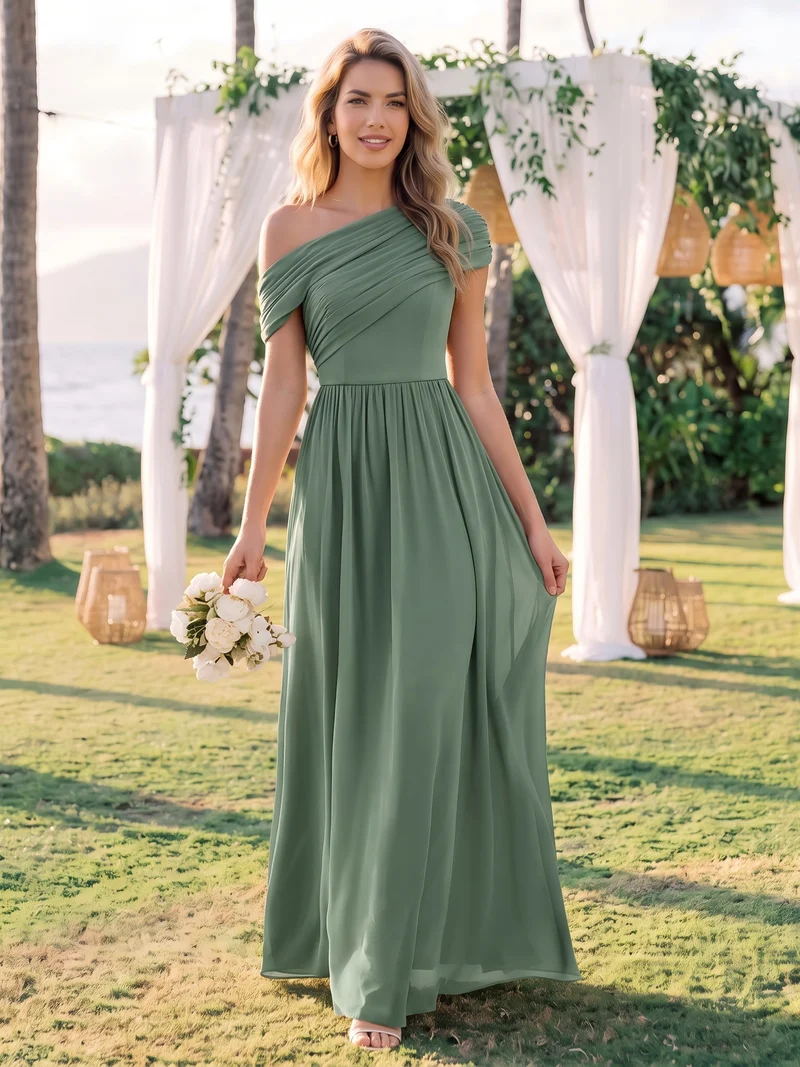 Robe longue asymétrique sans bretelles en A avec détail froncé