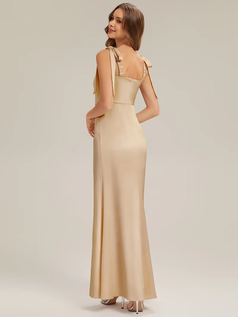 Robe sans manches à encolure carrée longueur sol avec fente haute et détail nœud