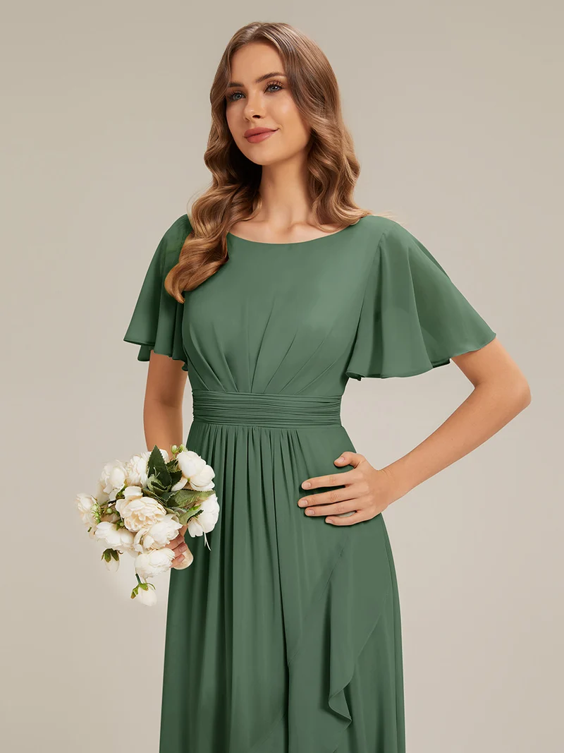 Robe asymétrique en mousseline à manches courtes et à volants