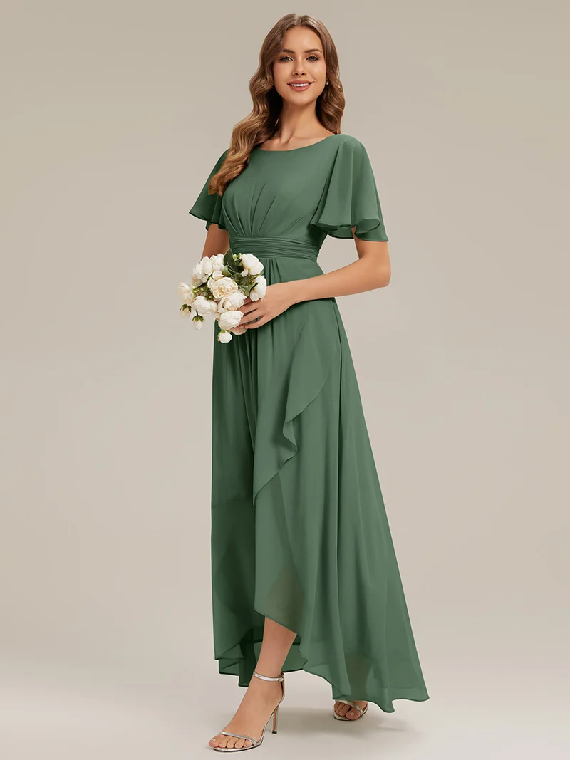 Robe asymétrique en mousseline à manches courtes et à volants