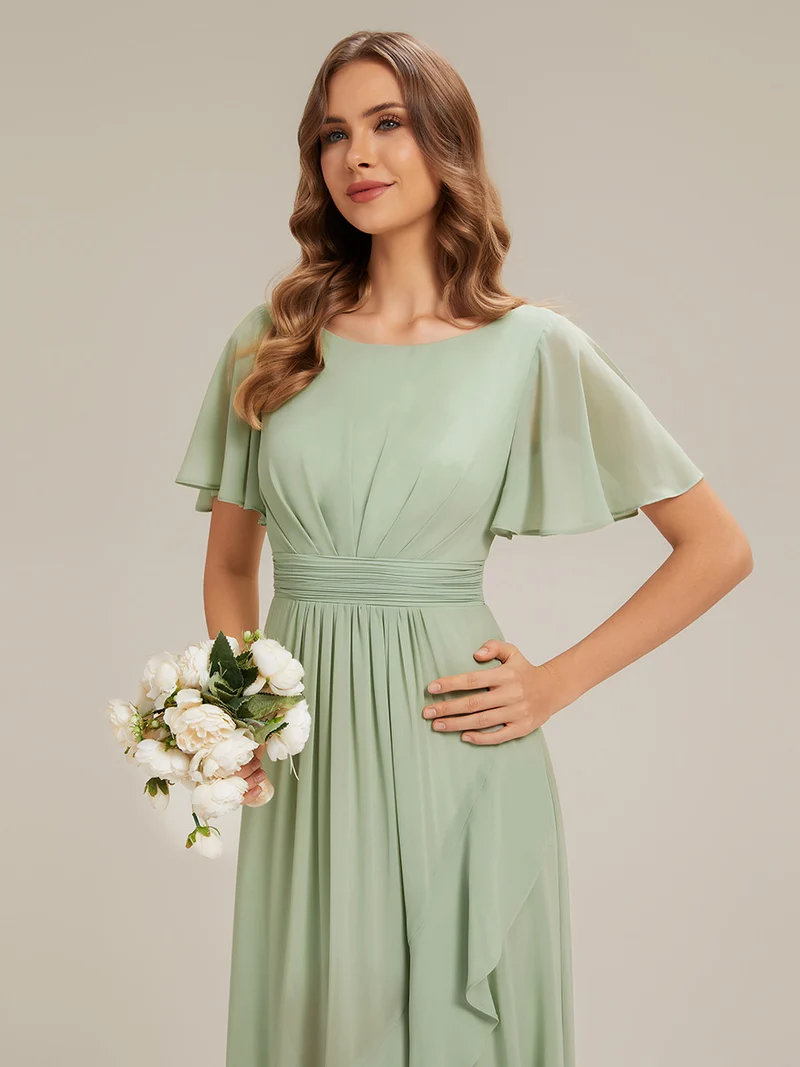 Robe asymétrique en mousseline à manches courtes et à volants