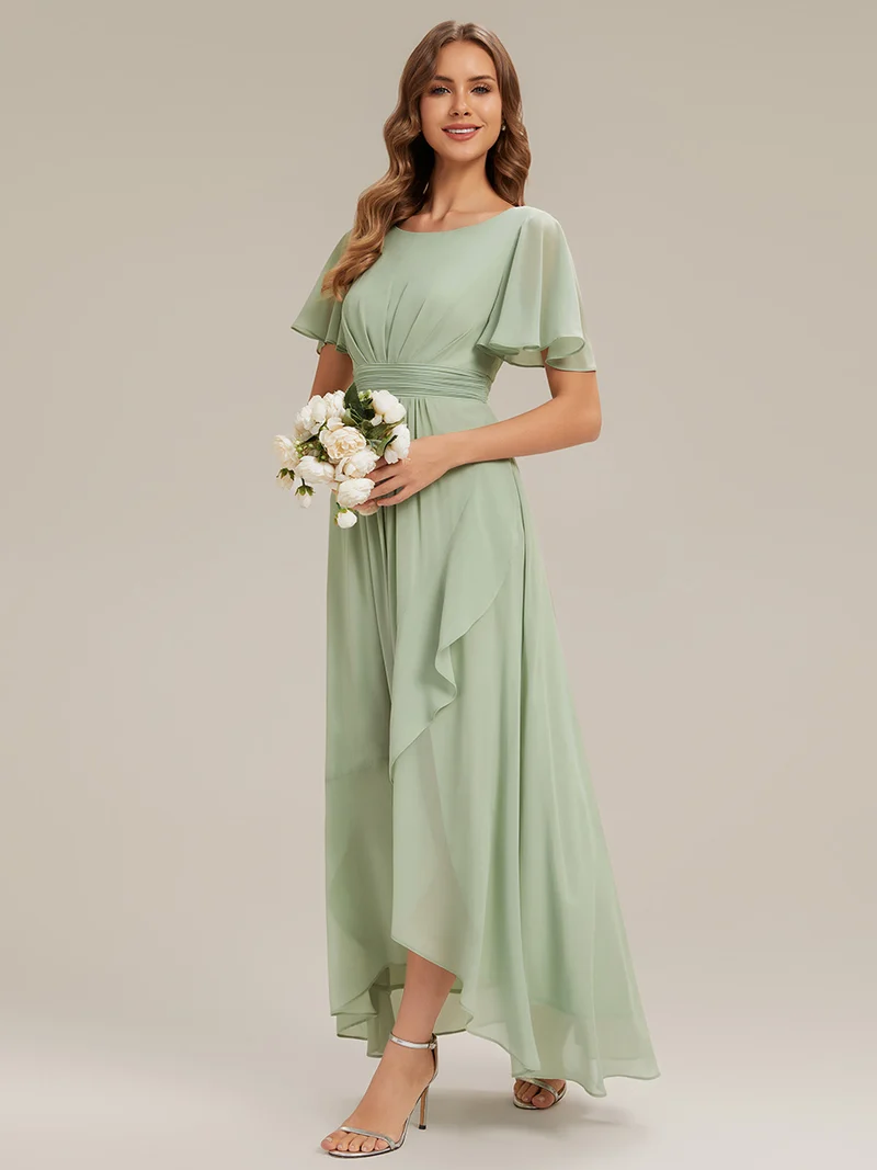 Robe asymétrique en mousseline à manches courtes et à volants