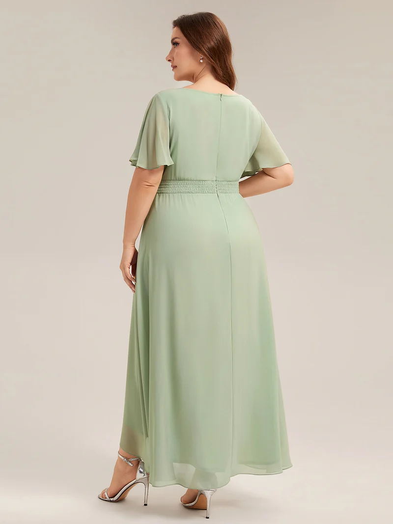 Robe asymétrique en mousseline à manches courtes et à volants