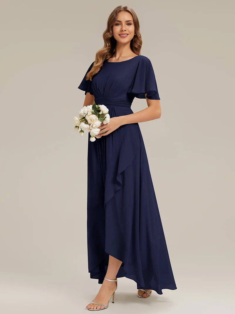 Robe asymétrique en mousseline à manches courtes et à volants