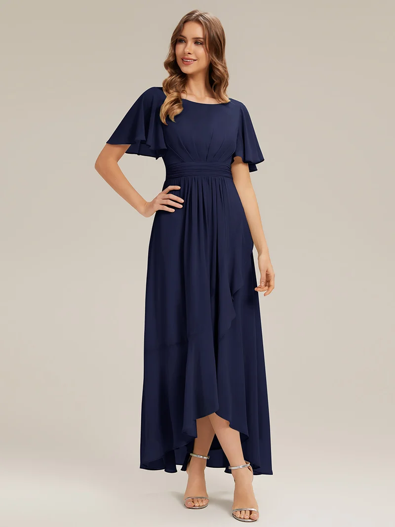 Robe asymétrique en mousseline à manches courtes et à volants