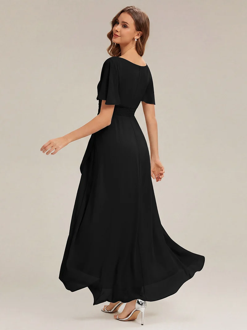 Robe asymétrique en mousseline à manches courtes et à volants