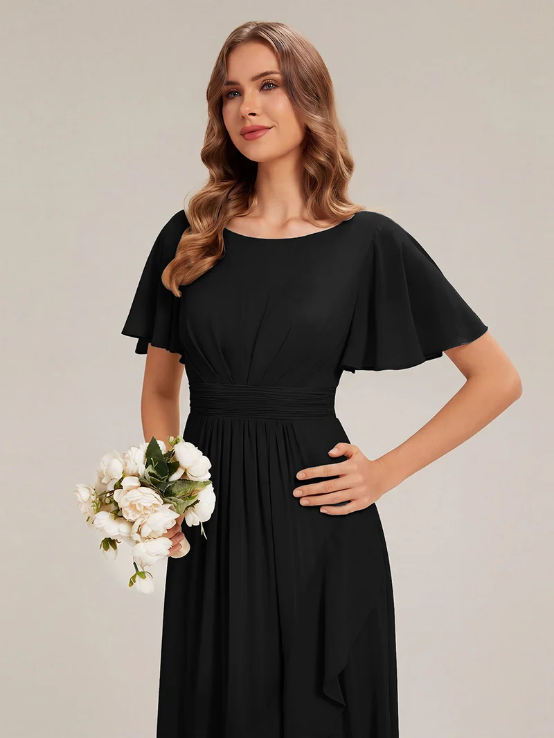 Robe asymétrique en mousseline à manches courtes et à volants