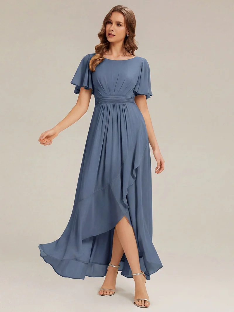 Robe asymétrique en mousseline à manches courtes et à volants