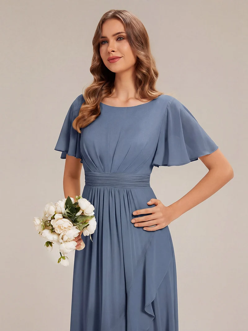 Robe asymétrique en mousseline à manches courtes et à volants