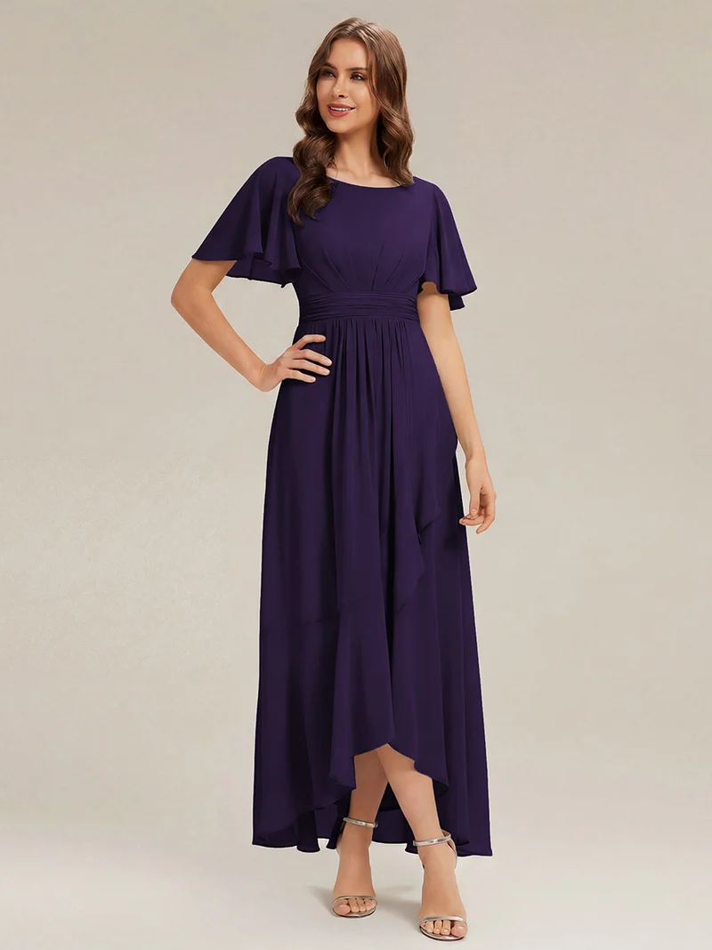 Robe asymétrique en mousseline à manches courtes et à volants
