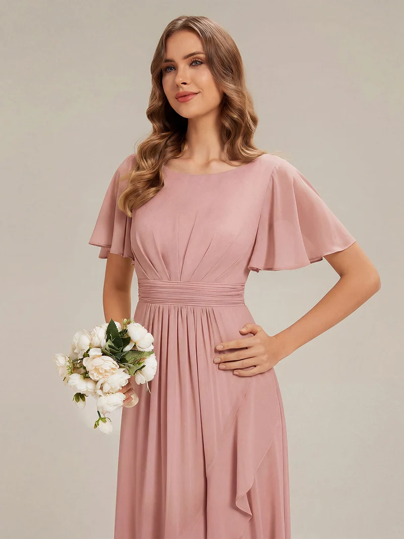 Robe asymétrique en mousseline à manches courtes et à volants