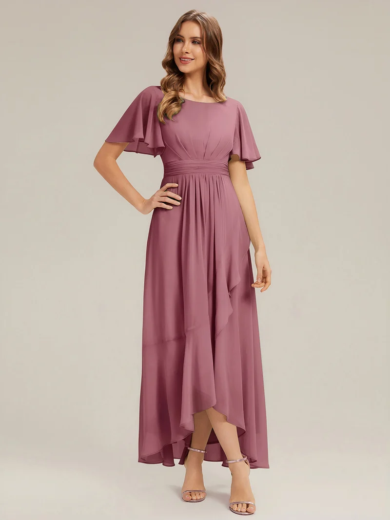 Robe asymétrique en mousseline à manches courtes et à volants
