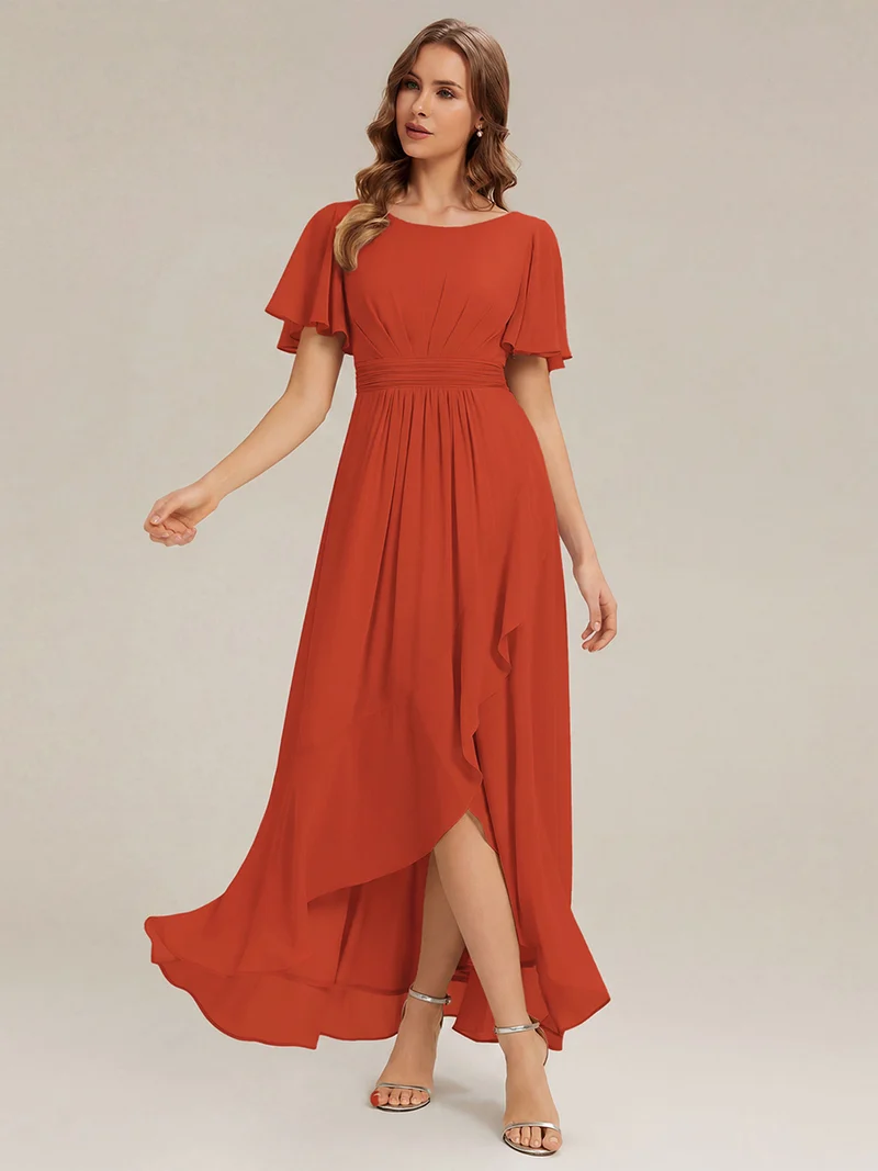 Robe asymétrique en mousseline à manches courtes et à volants