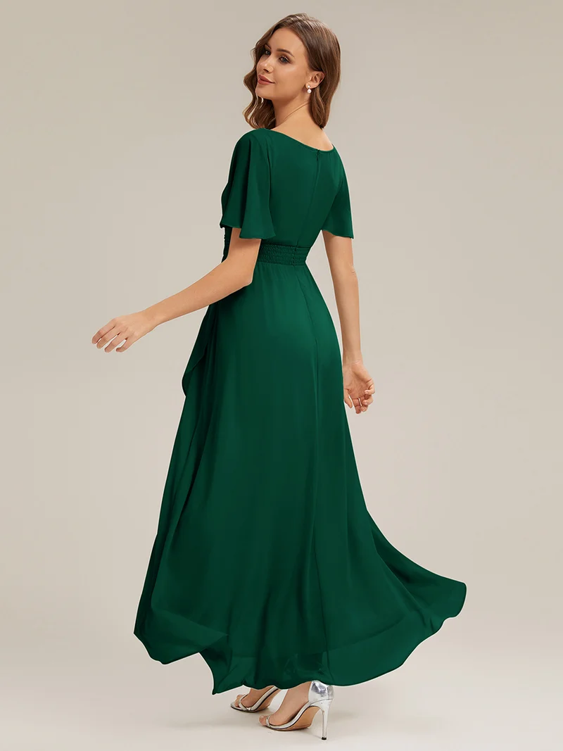 Robe asymétrique en mousseline à manches courtes et à volants