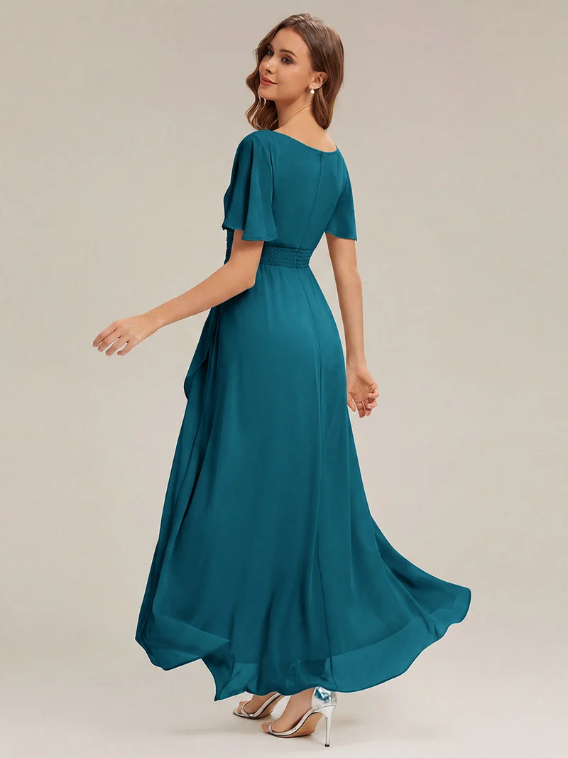 Robe asymétrique en mousseline à manches courtes et à volants