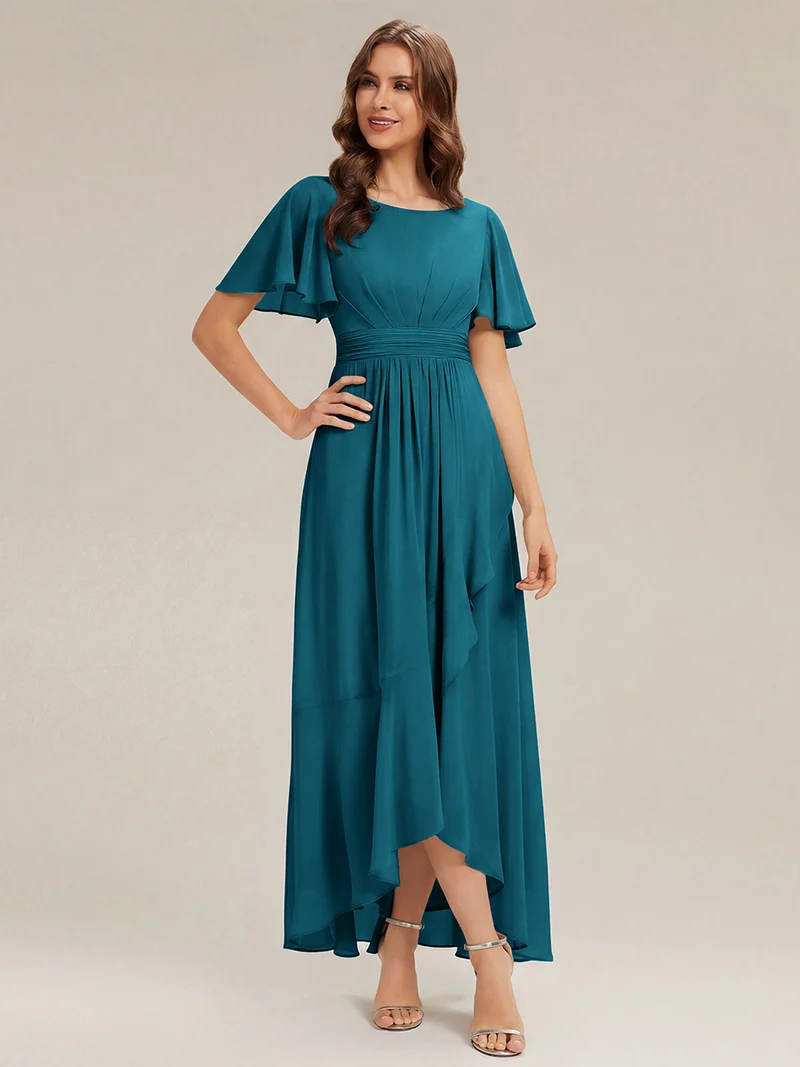 Robe asymétrique en mousseline à manches courtes et à volants
