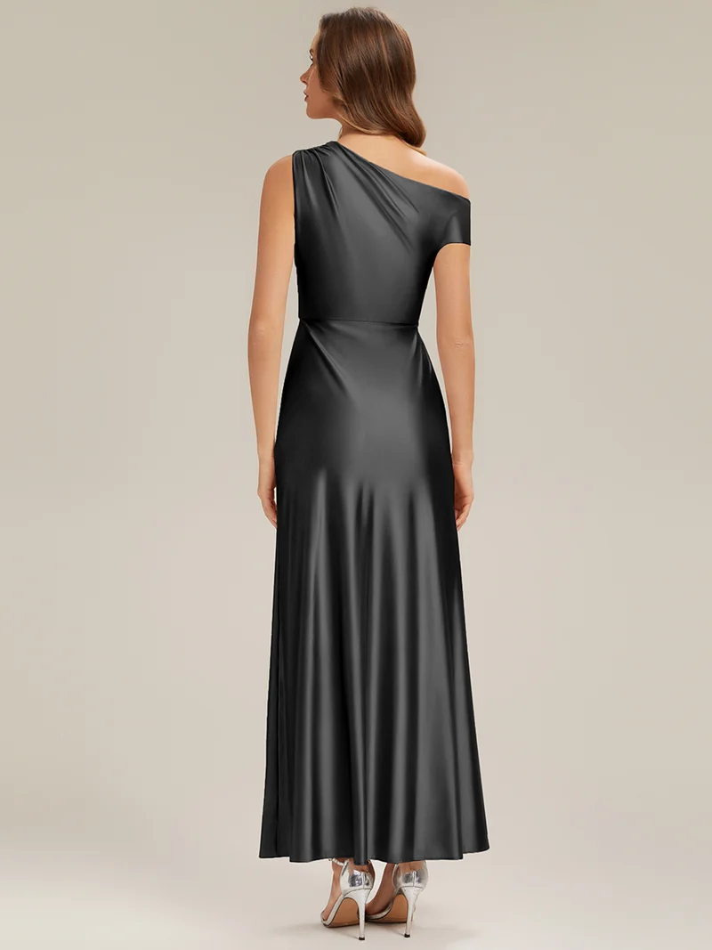 Robe moulante à une épaule à manches courtes avec fente haute sur la cuisse et tissu extensible