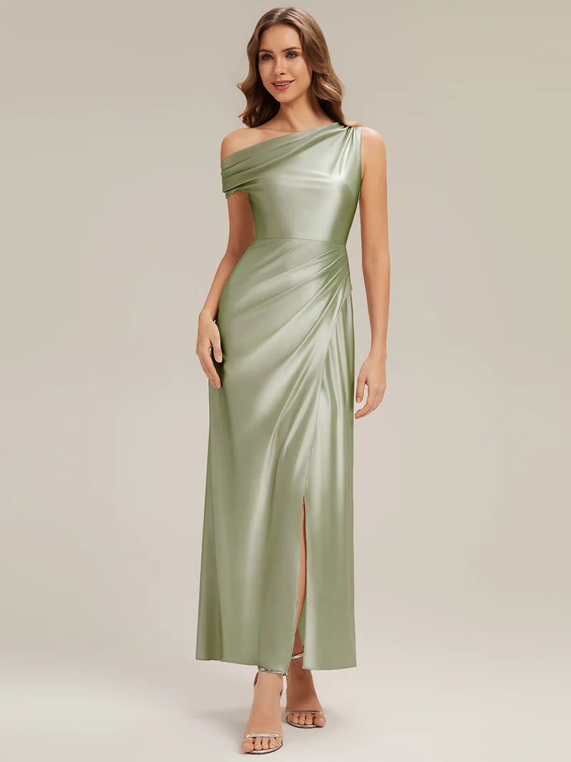 Robe moulante à une épaule à manches courtes avec fente haute sur la cuisse et tissu extensible