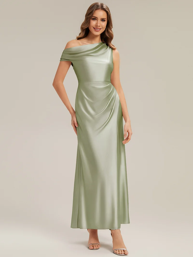 Robe moulante à une épaule à manches courtes avec fente haute sur la cuisse et tissu extensible