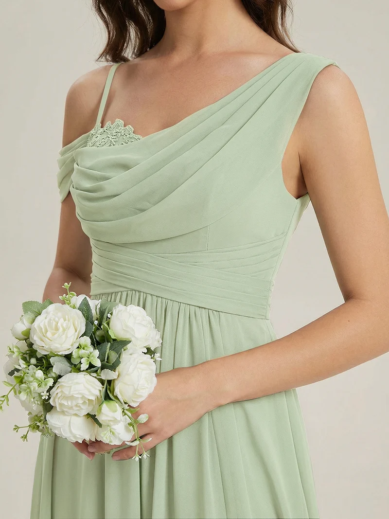 ever ERIKA|Robe longue asymétrique avec détail de dentelle sur épaule, coupe empire drapée