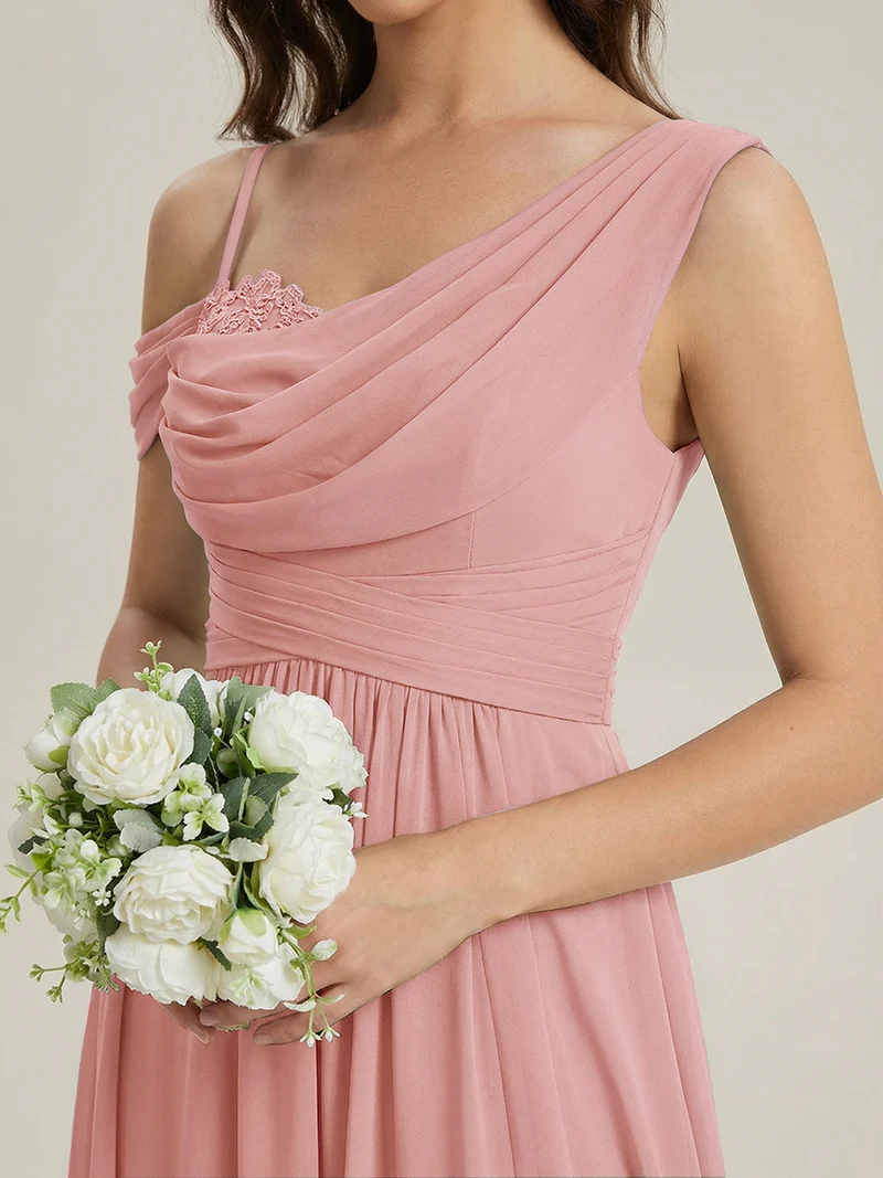 ever ERIKA|Robe longue asymétrique avec détail de dentelle sur épaule, coupe empire drapée