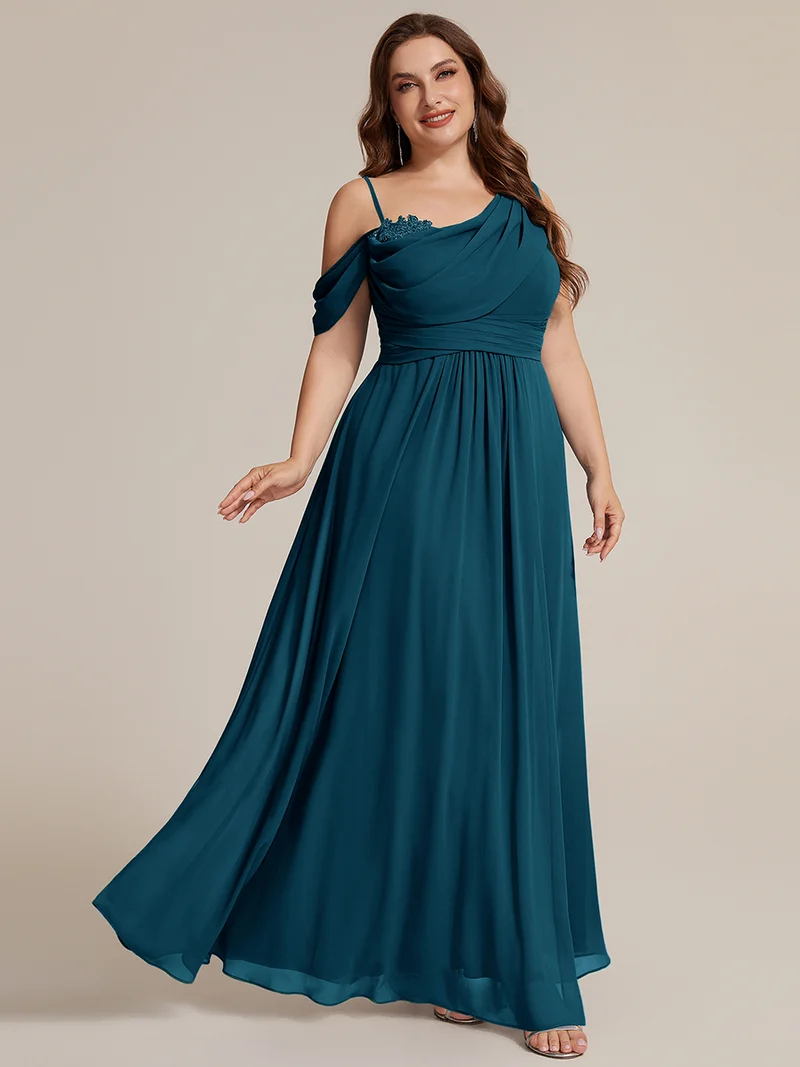 ever ERIKA|Robe longue asymétrique avec détail de dentelle sur épaule, coupe empire drapée