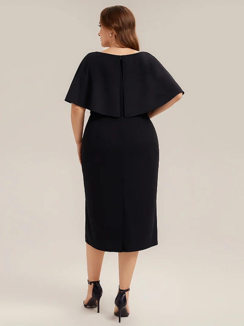 Robe moulante en stretch avec châle cape, col V et longueur mi-mollet