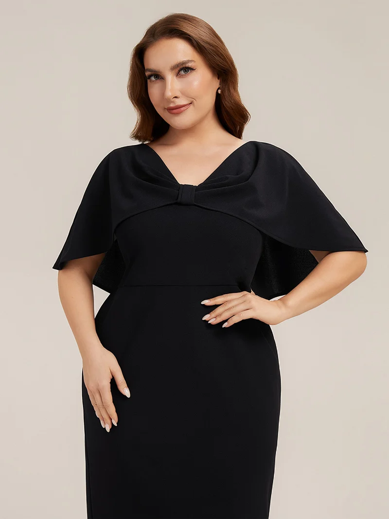 Robe moulante en stretch avec châle cape, col V et longueur mi-mollet