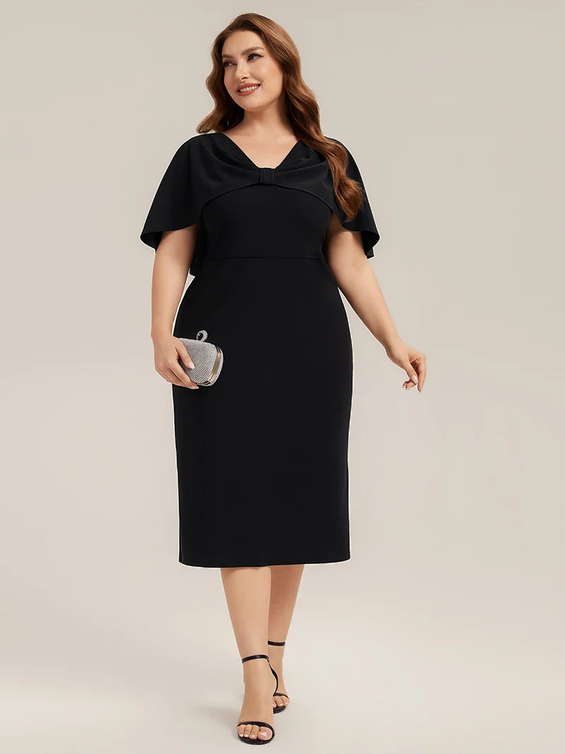 Robe moulante en stretch avec châle cape, col V et longueur mi-mollet