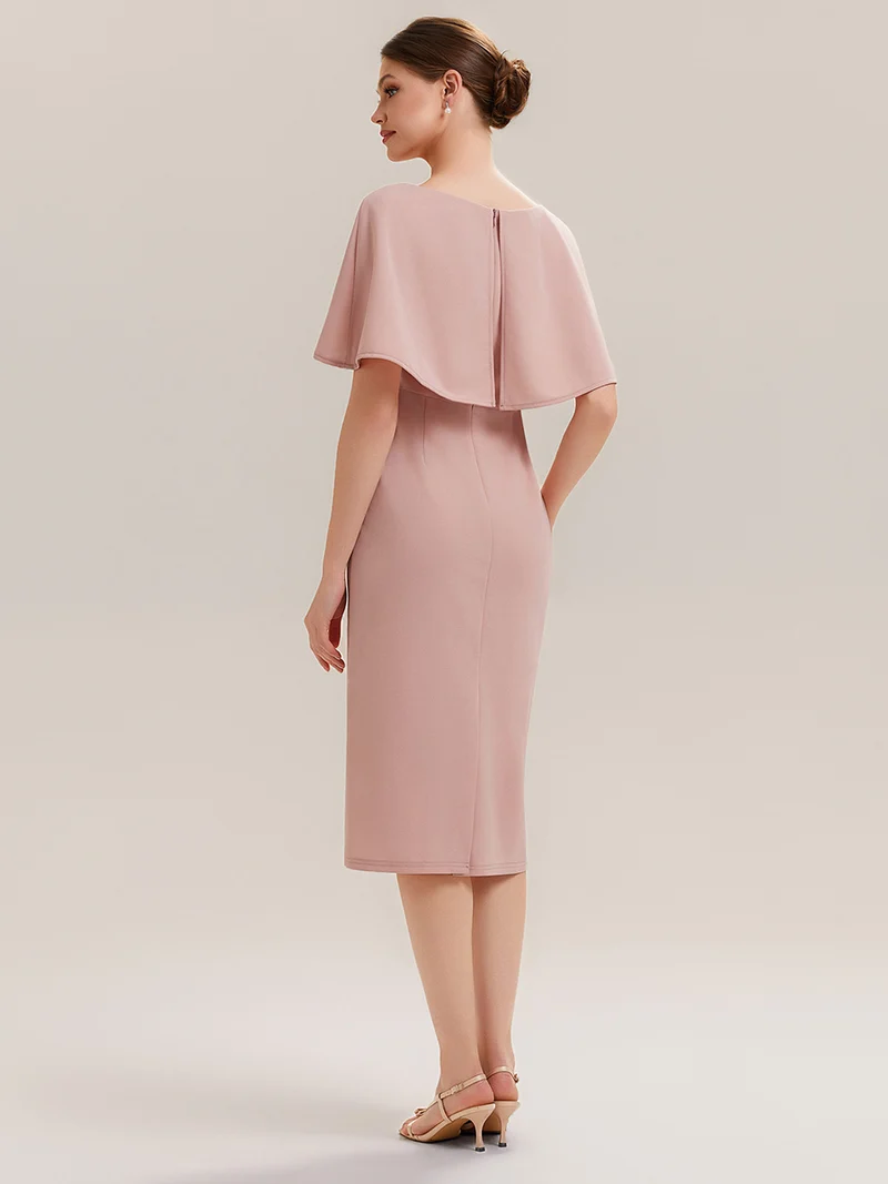 Robe moulante en stretch avec châle cape, col V et longueur mi-mollet