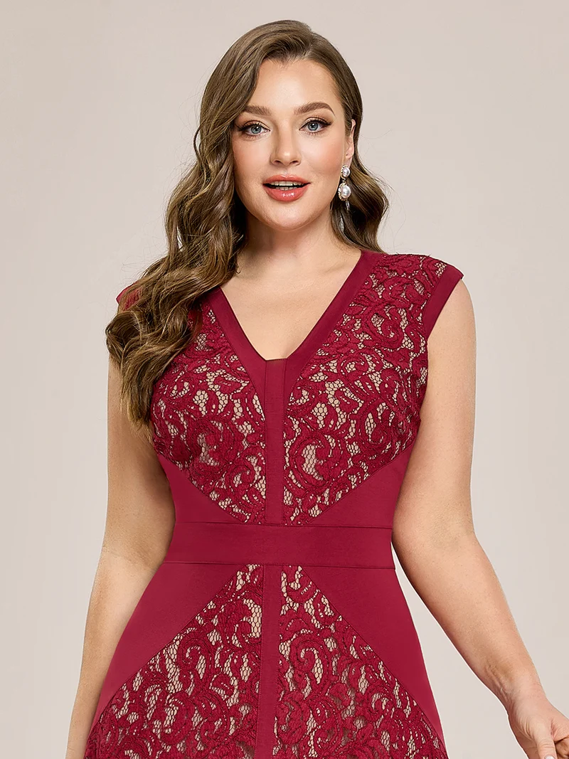 ever TOVE|Robe midi évasée à manches courtes en V avec détails en patchwork transparent et haute élasticité