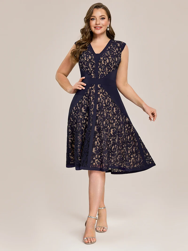ever TOVE|Robe midi évasée à manches courtes en V avec détails en patchwork transparent et haute élasticité