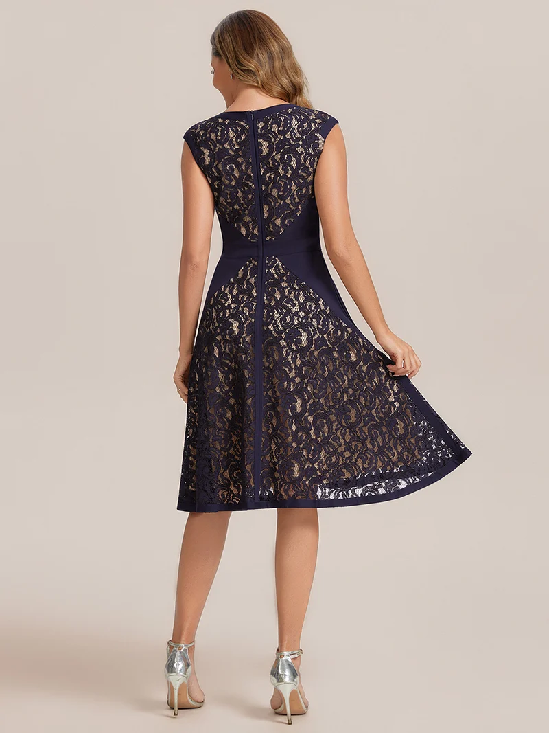 ever TOVE|Robe midi évasée à manches courtes en V avec détails en patchwork transparent et haute élasticité