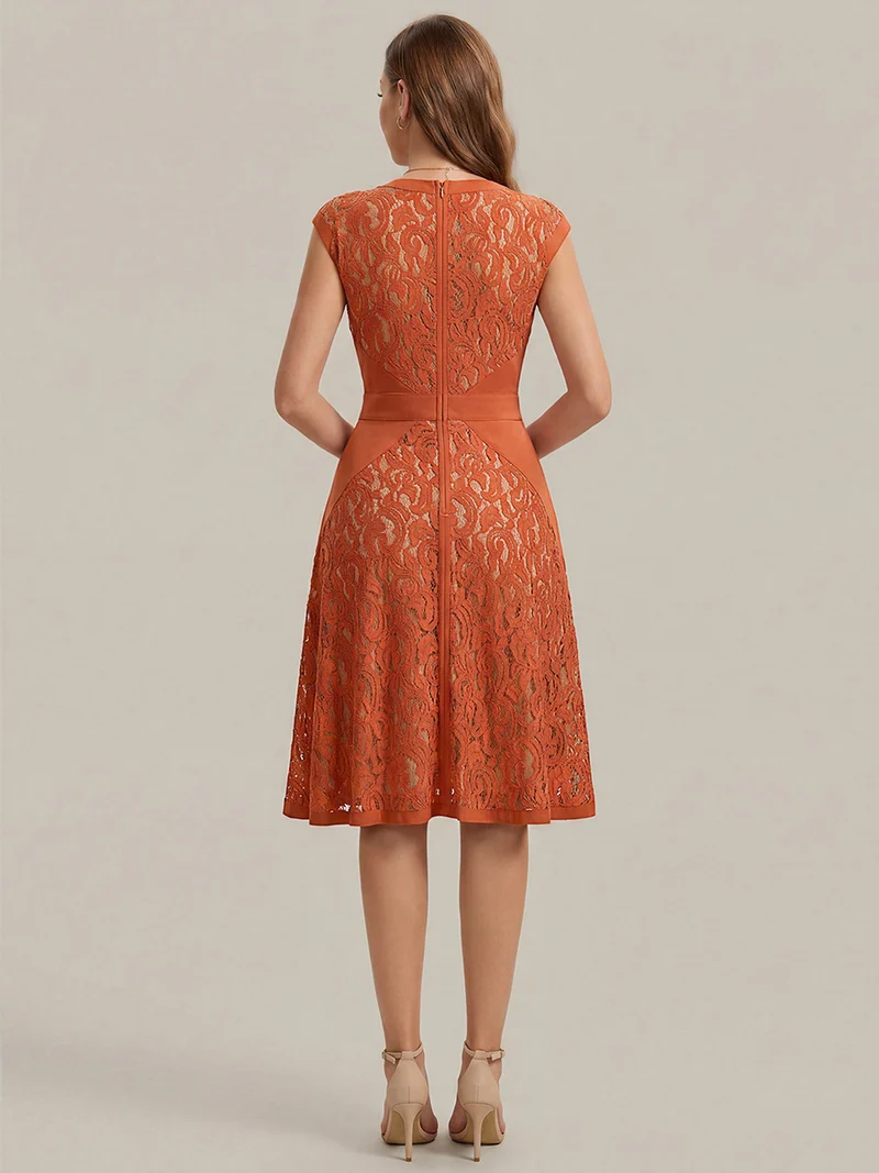 ever TOVE|Robe midi évasée à manches courtes en V avec détails en patchwork transparent et haute élasticité