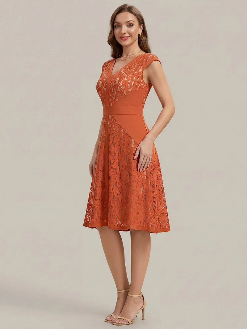 ever TOVE|Robe midi évasée à manches courtes en V avec détails en patchwork transparent et haute élasticité