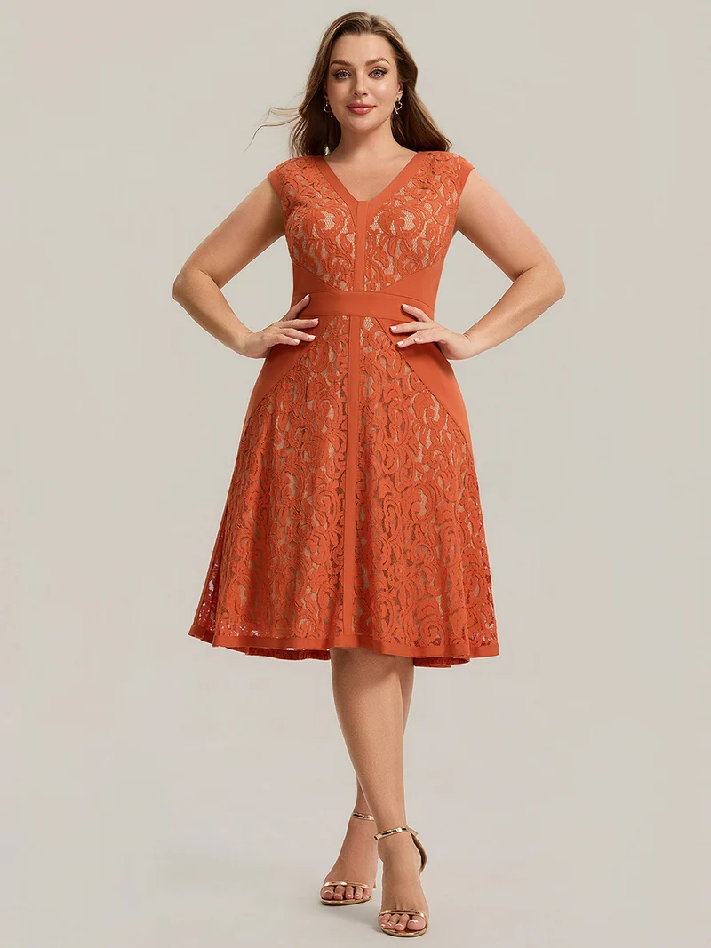 ever TOVE|Robe midi évasée à manches courtes en V avec détails en patchwork transparent et haute élasticité