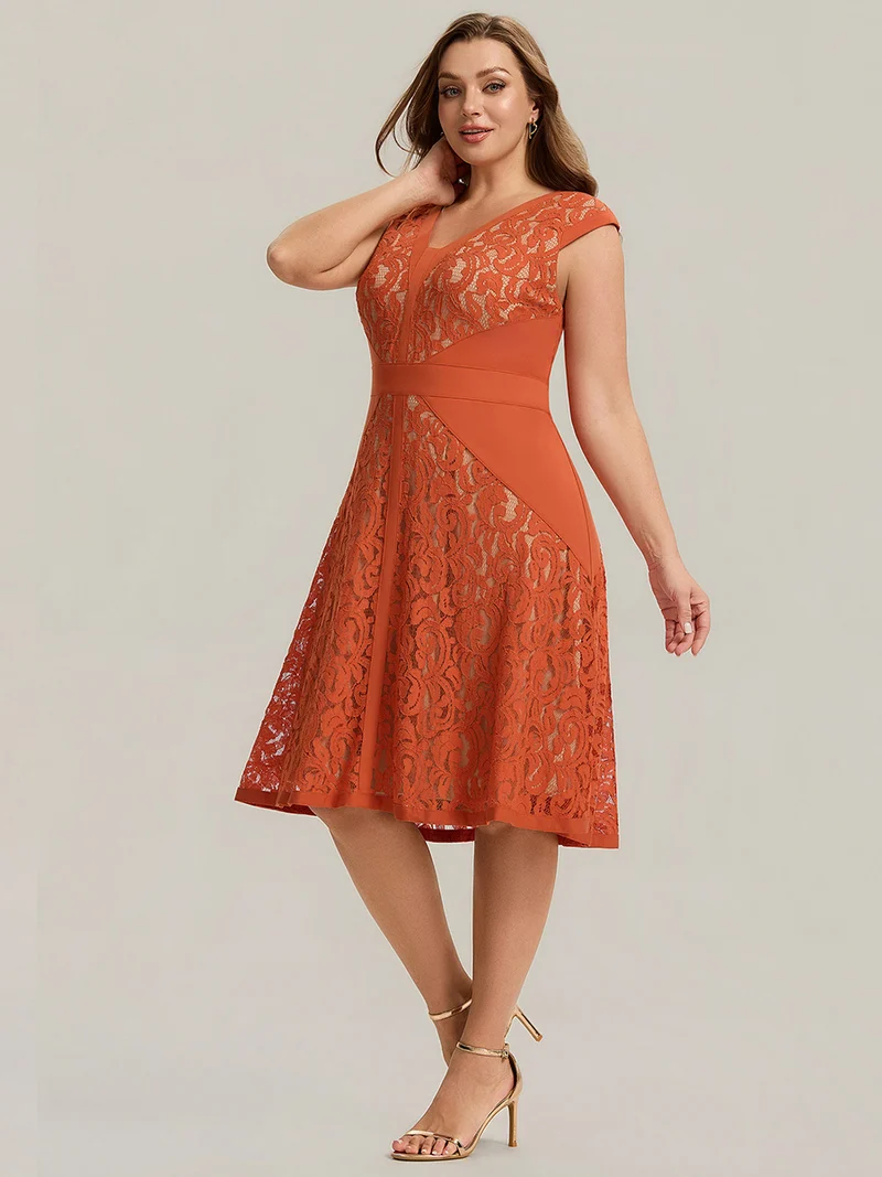 ever TOVE|Robe midi évasée à manches courtes en V avec détails en patchwork transparent et haute élasticité